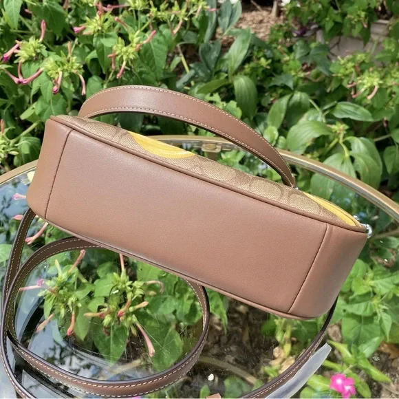 NWT COACH TERI SHOULDER BAG IN SIGNATURE CANVAS WITH BANANA PRINT (CR289) - Picture 7 of 12